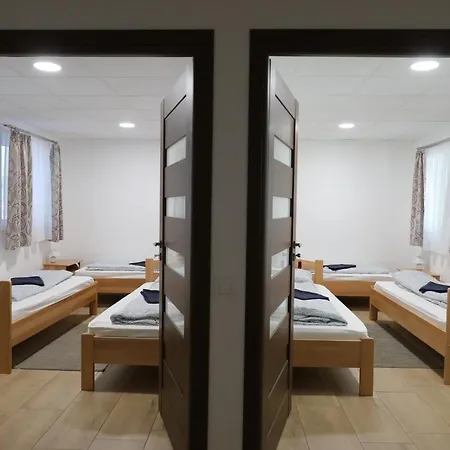 Rejteki Kutatohaz Hostel